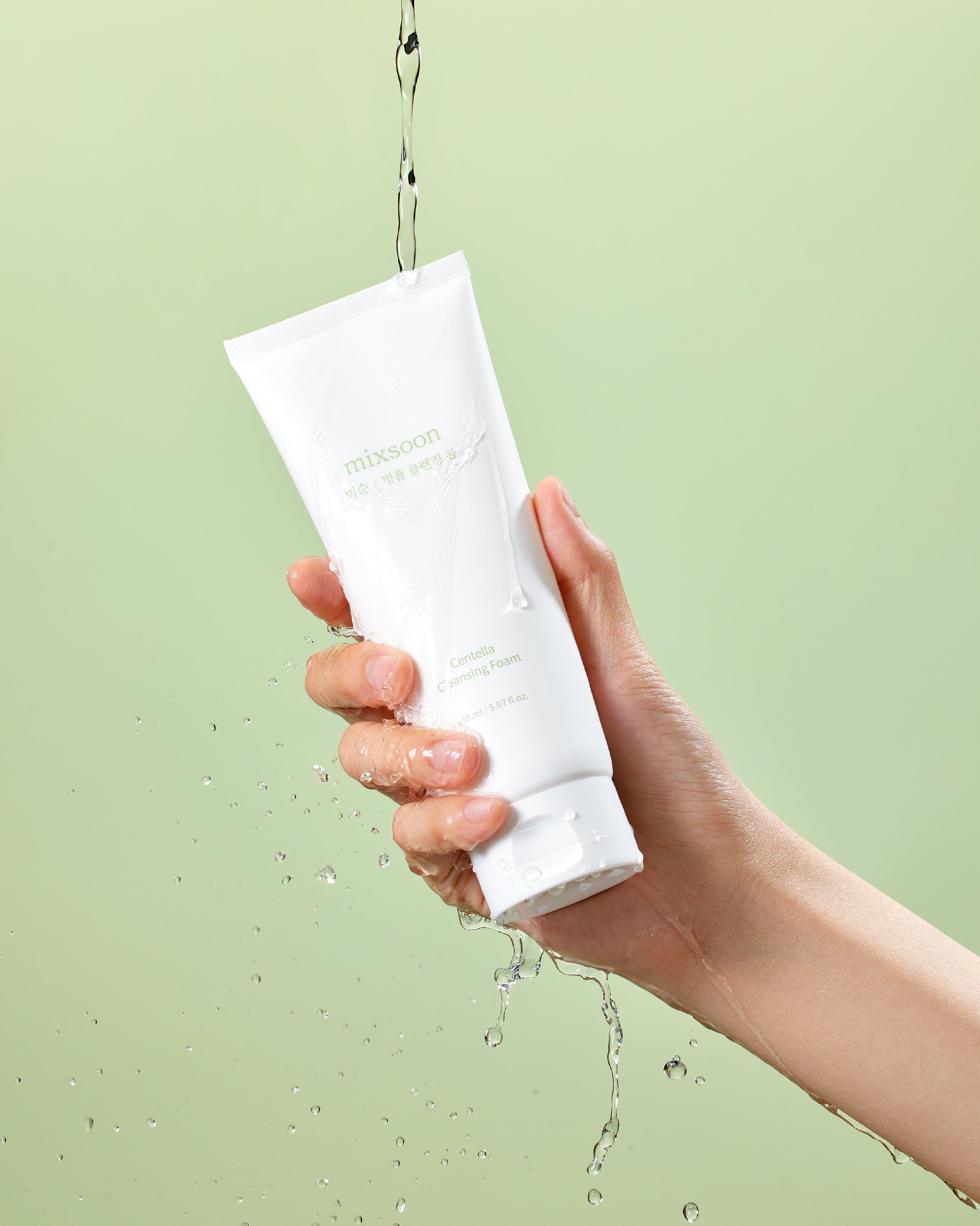 Mixsoon - Centella Cleansing Foam - Salisilik Asitli Gözenek Karşıtı ve Yatıştırıcı Temizleyici (150 mL)
