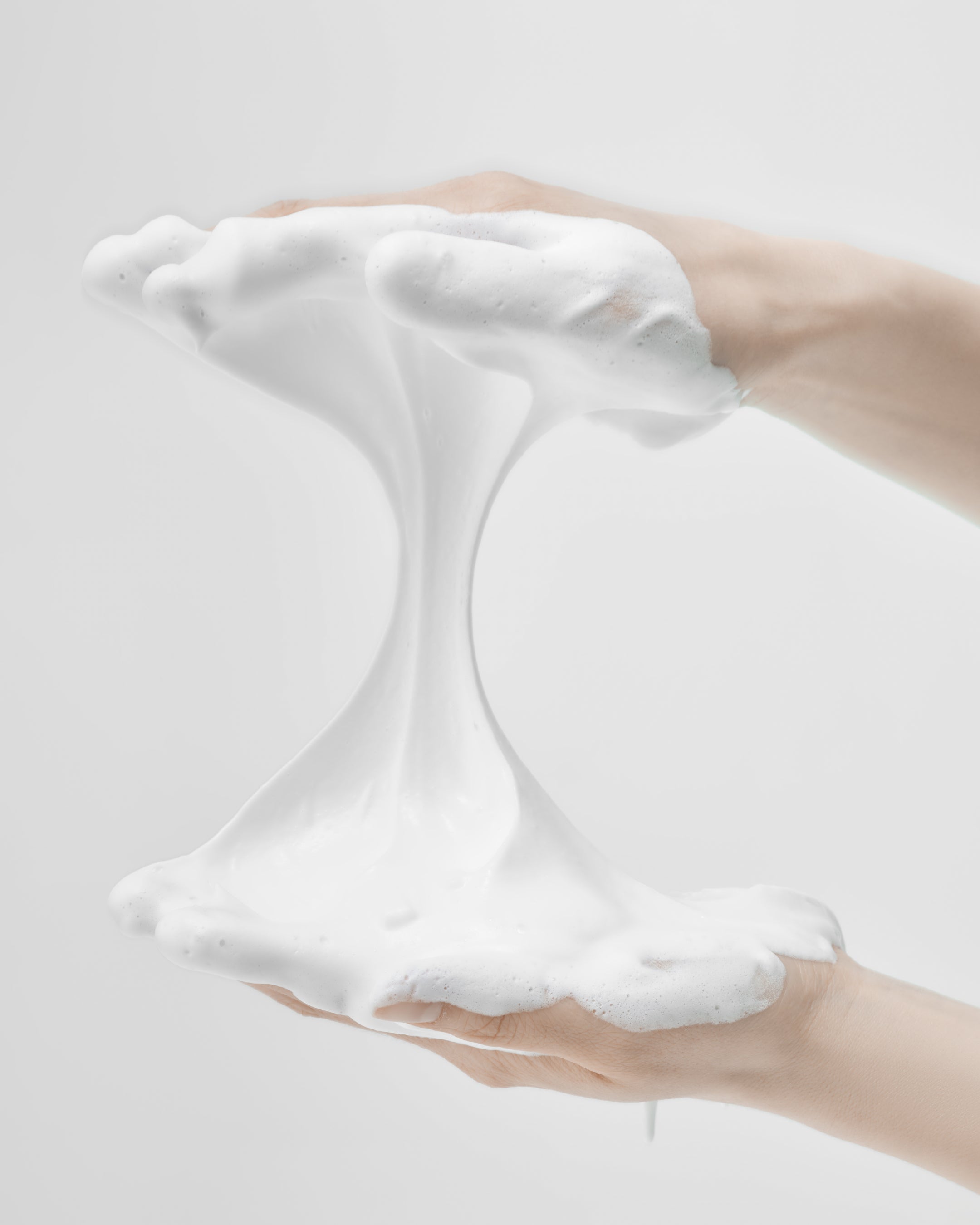 Needly Mild Cleansing Foam - Yulaf Özlü Çift Aşamalı Köpük Temizleyici