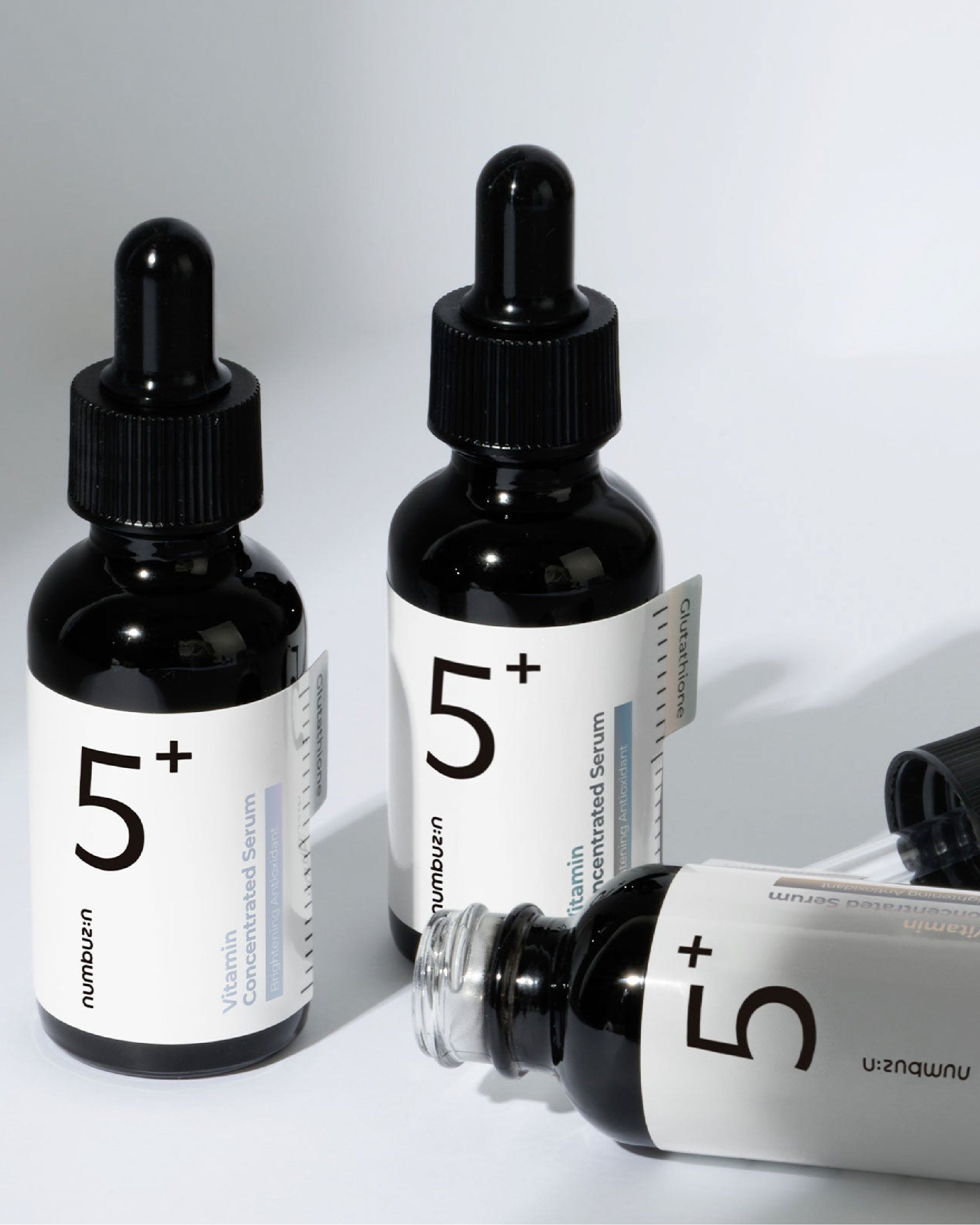 Numbuzin - No.5 Vitamin Concentrated Serum - Yoğun Parlatıcı Leke Karşıtı Konsantre Serum (30 mL)